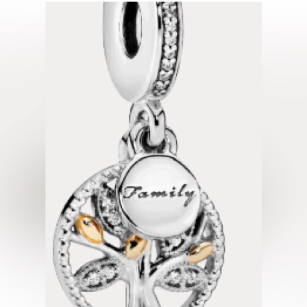 Pandora Sparkling Family Tree Dangle Charm